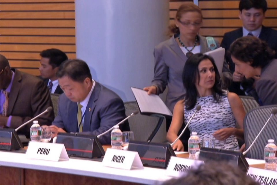 Primera Dama Nadine Heredia en el Banco Mundial